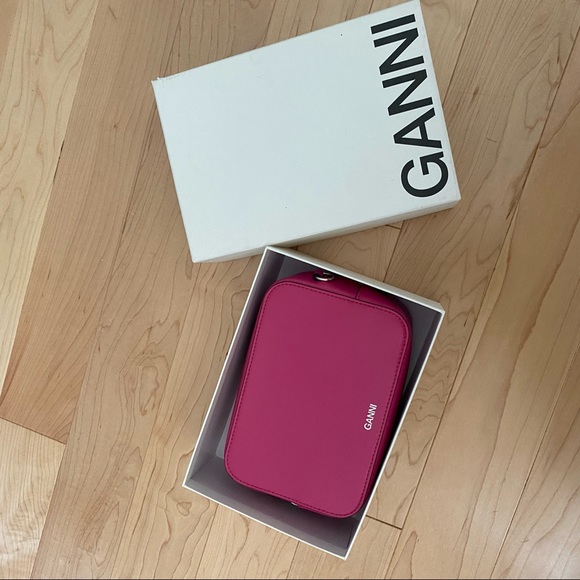 Ganni textured leather bag - Picture 2 of 11